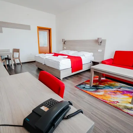 Palac Elektra فندق اوسترافا